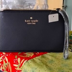 NWOT KATE SPADE WRISTLET BLACK LEATHER WITH GOLD HARDWARE